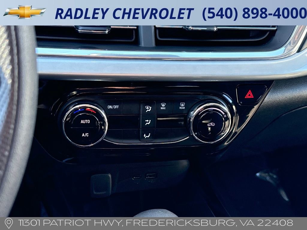 Certified 2024 Chevrolet Trax LT image 19