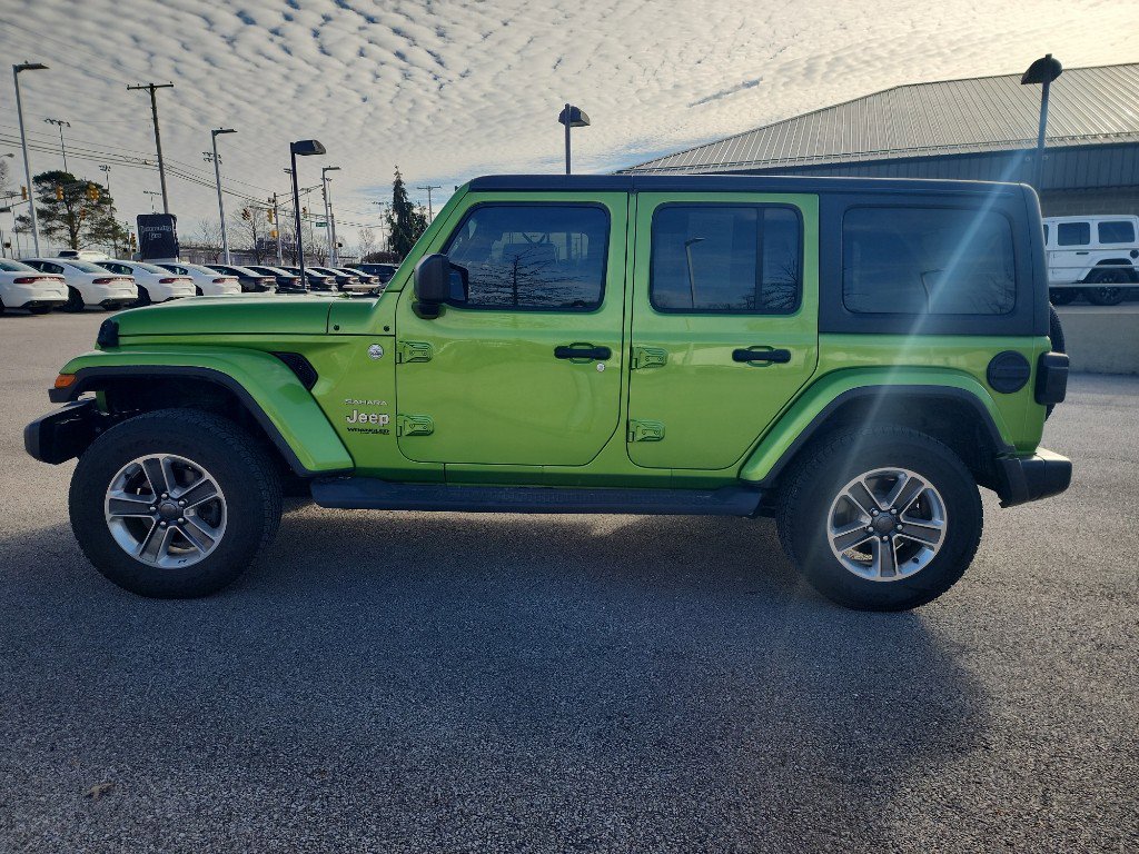 Used 2018 Jeep Wrangler Unlimited Sahara image 3