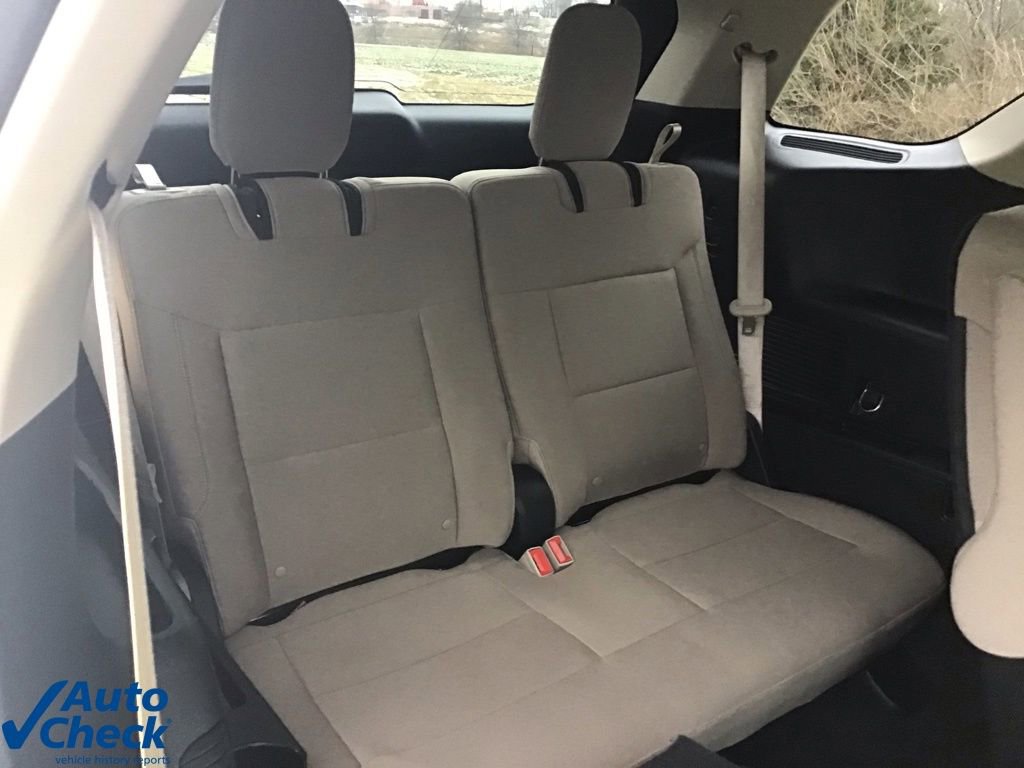 Used 2021 Ford Explorer XLT image 17