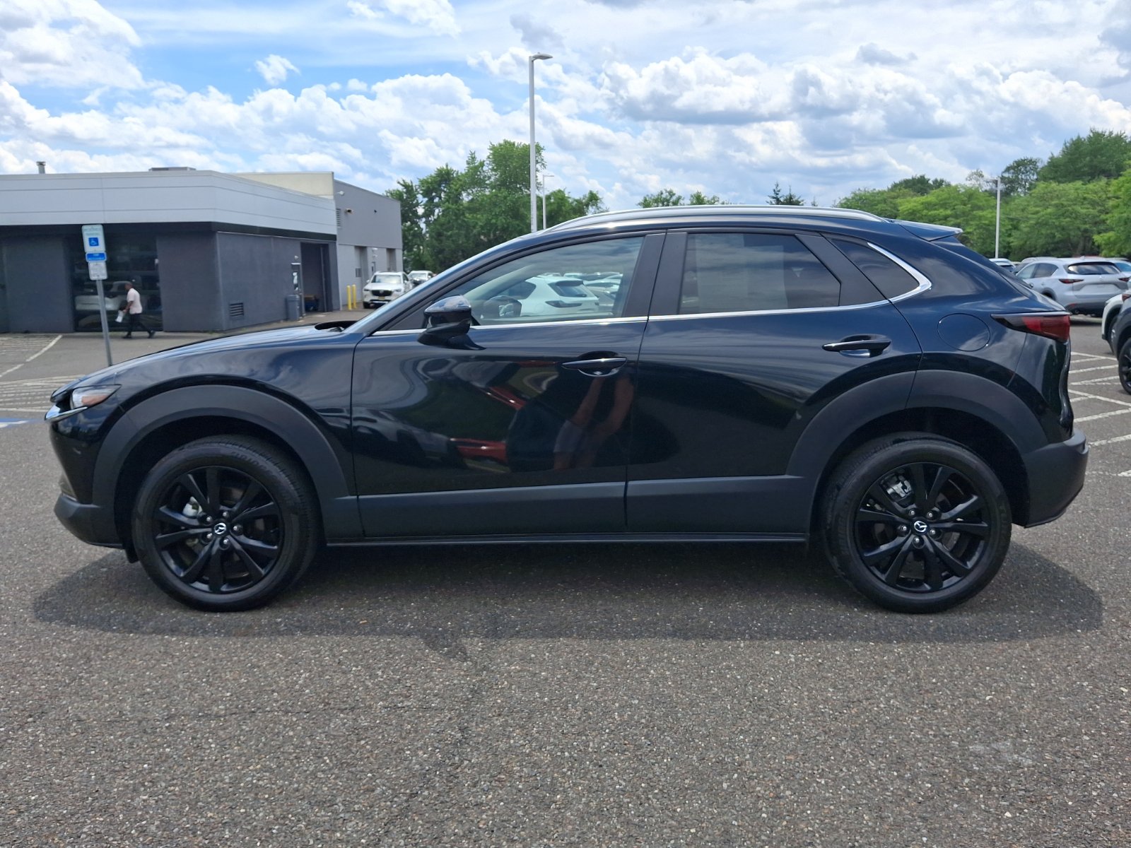 Certified 2024 MAZDA CX-30 AWD 2.5 S w/ Select Sport Pkg image 4