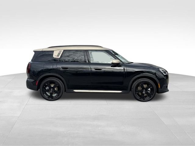 New 2026 MINI Cooper Countryman S image 2