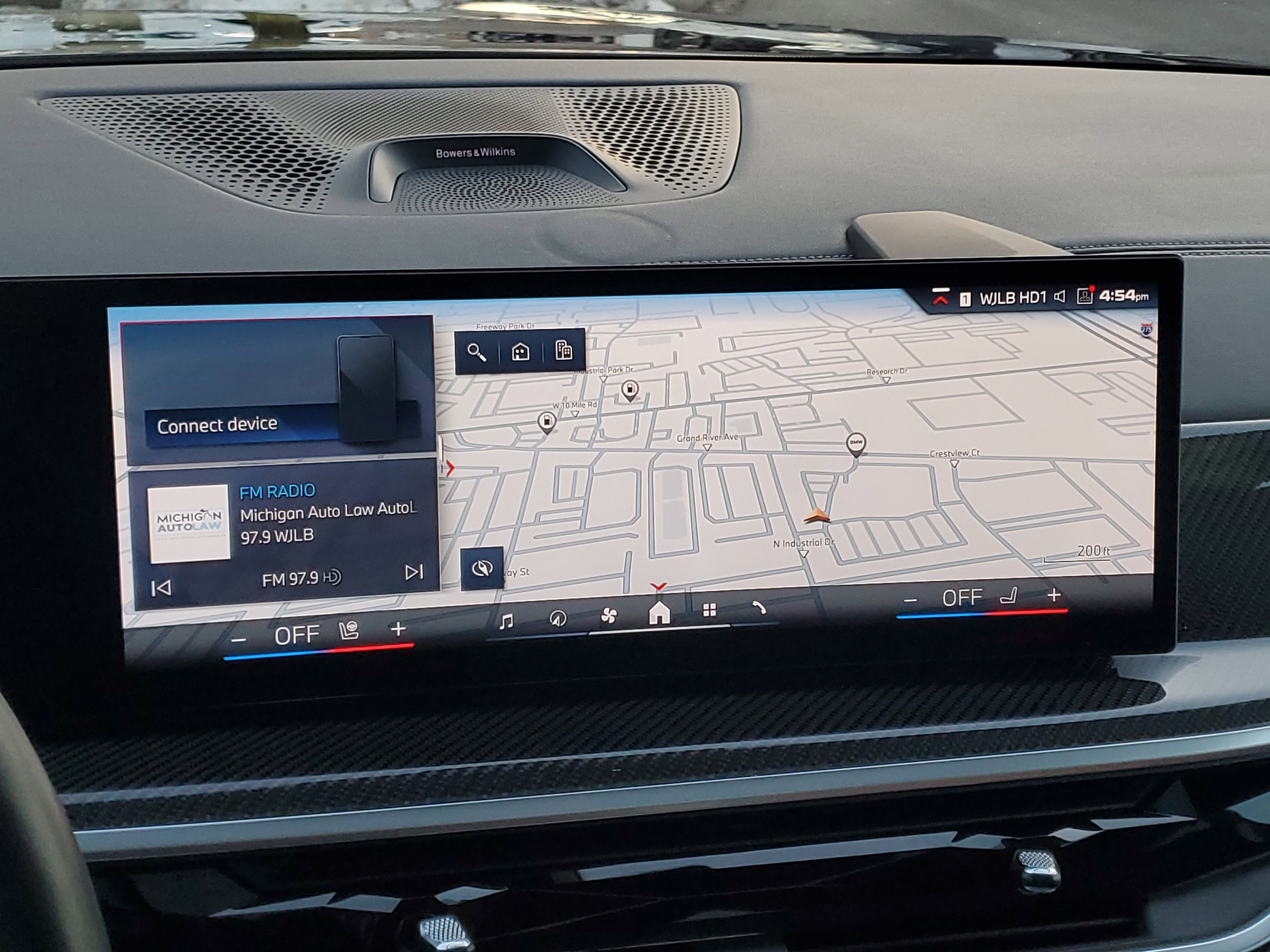 Certified 2024 BMW X7 M60i w/ Executive Package image 17