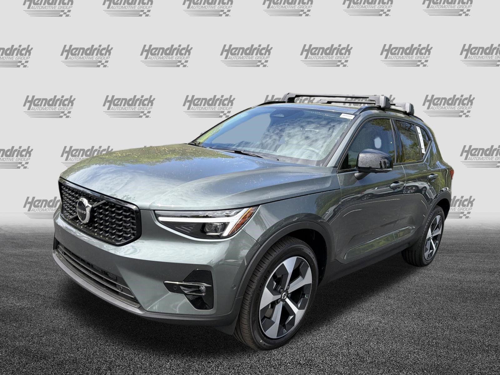 New 2026 Volvo XC40 B5 Plus w/ Protection Package Premier image 5
