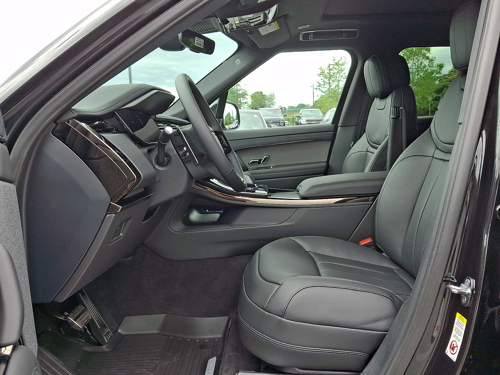 New 2026 Land Rover Range Rover Sport Dynamic SE AWD/4WD image 10
