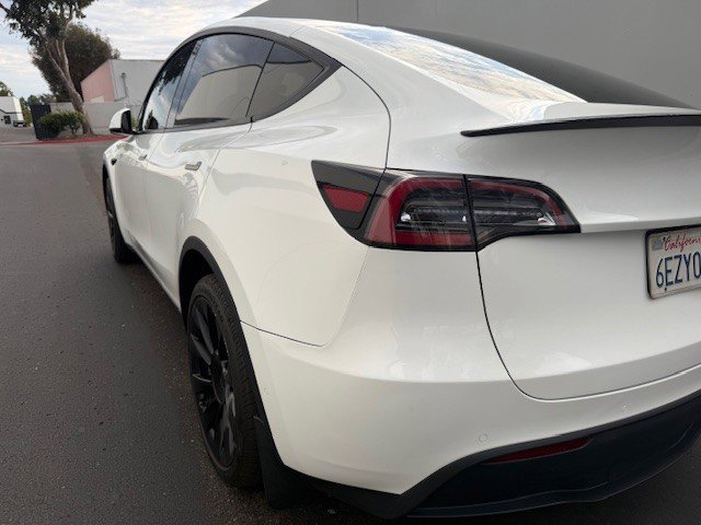 Used 2020 Tesla Model Y Long Range image 10