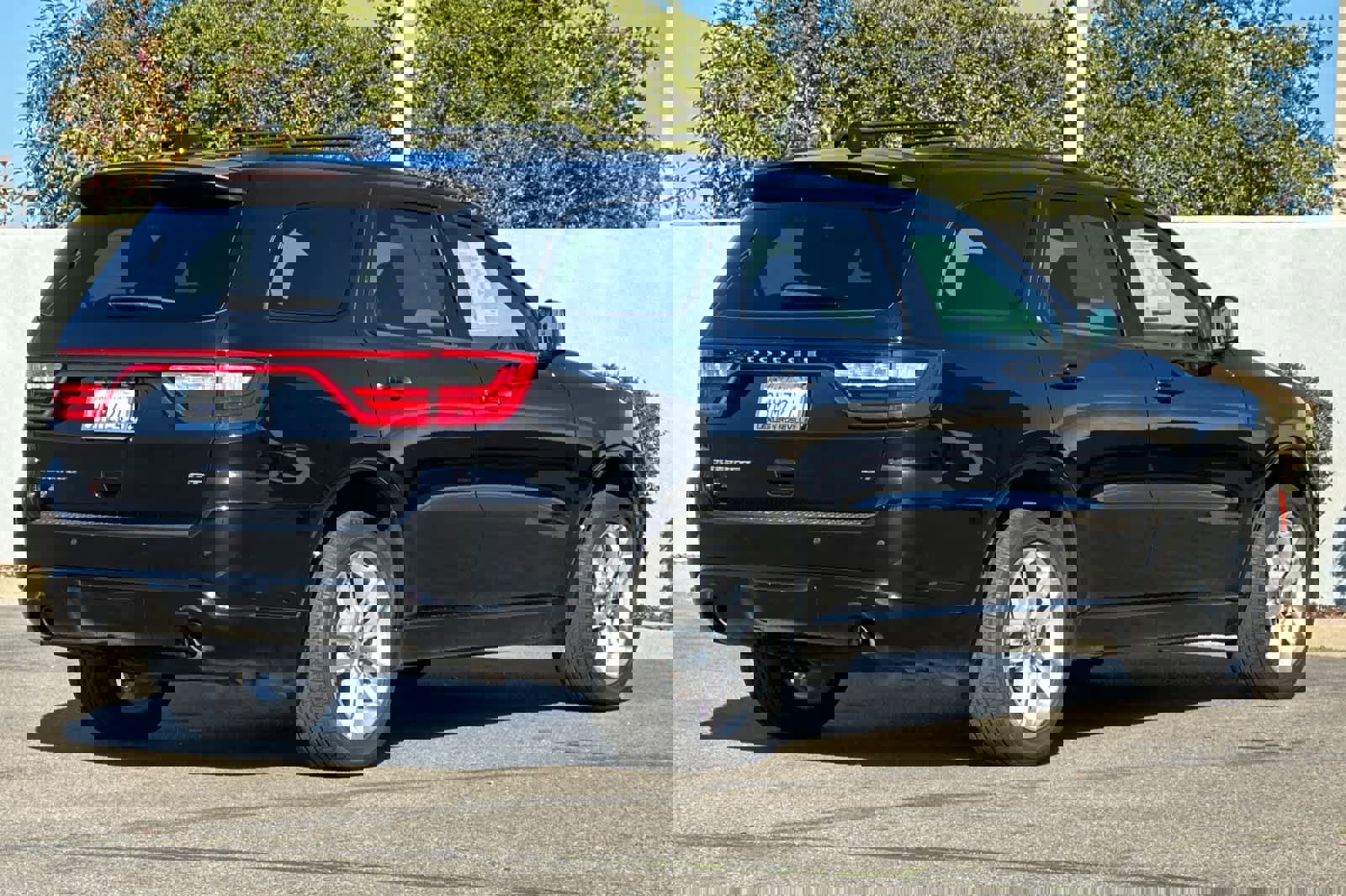 Used 2024 Dodge Durango GT image 2