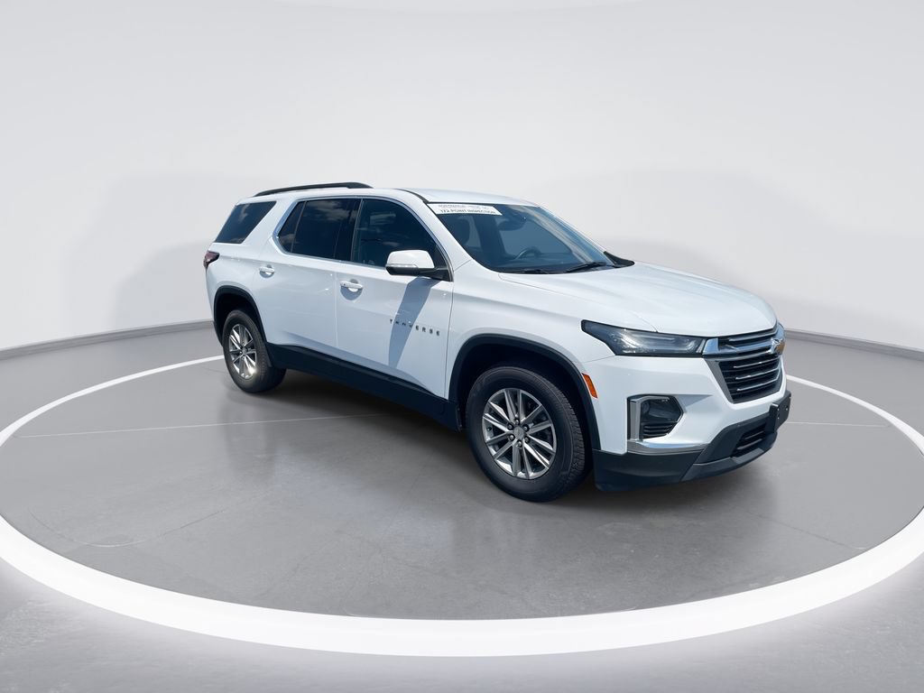 Used 2023 Chevrolet Traverse LT AWD/4WD image 2