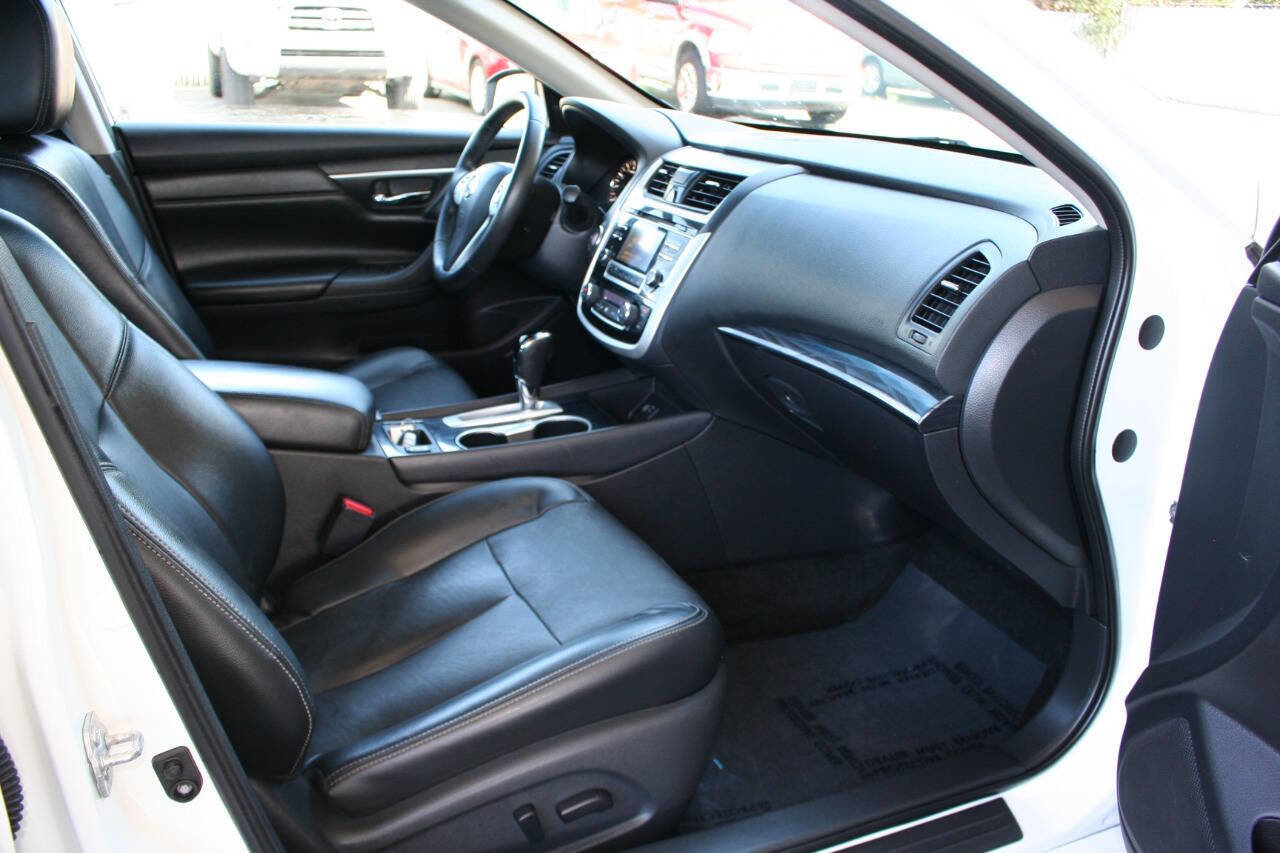 Used 2018 Nissan Altima 2.5 SL FWD image 25