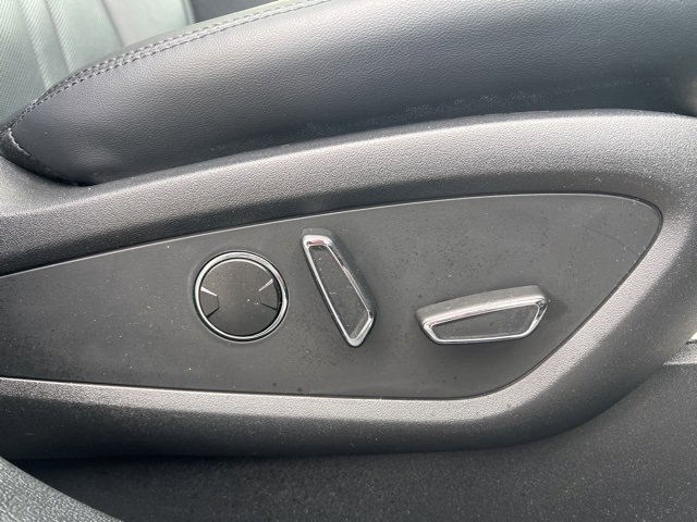 Used 2023 Lincoln Nautilus Reserve image 32