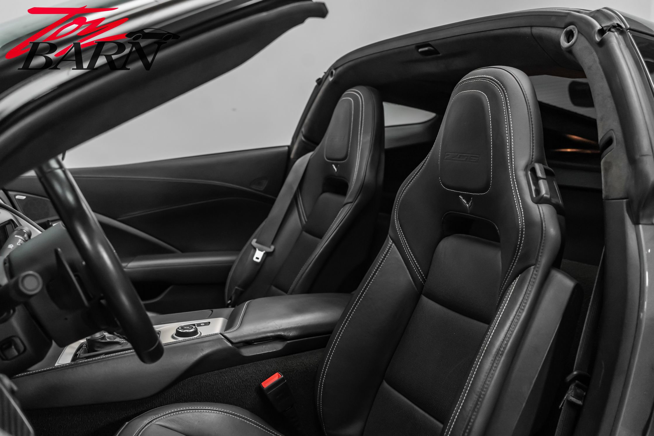 Used 2016 Chevrolet Corvette Z06 w/ 3LZ Preferred Equipment Group image 32