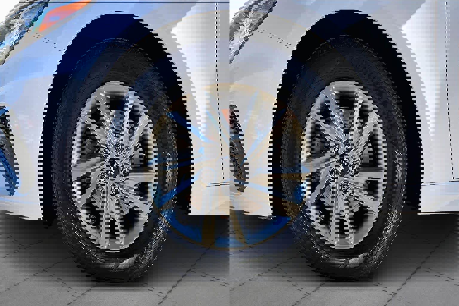 Used 2019 Kia Optima LX image 10