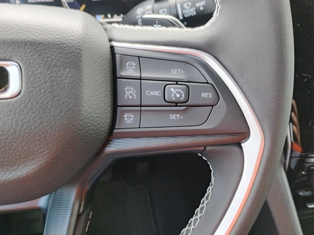 New 2025 Jeep Grand Cherokee Laredo X w/ Trailer Tow Package image 38