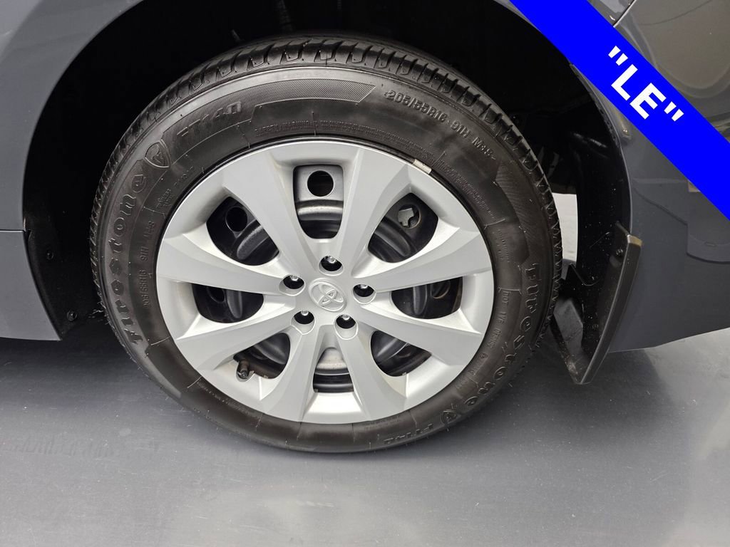 Used 2025 Toyota Corolla LE image 15