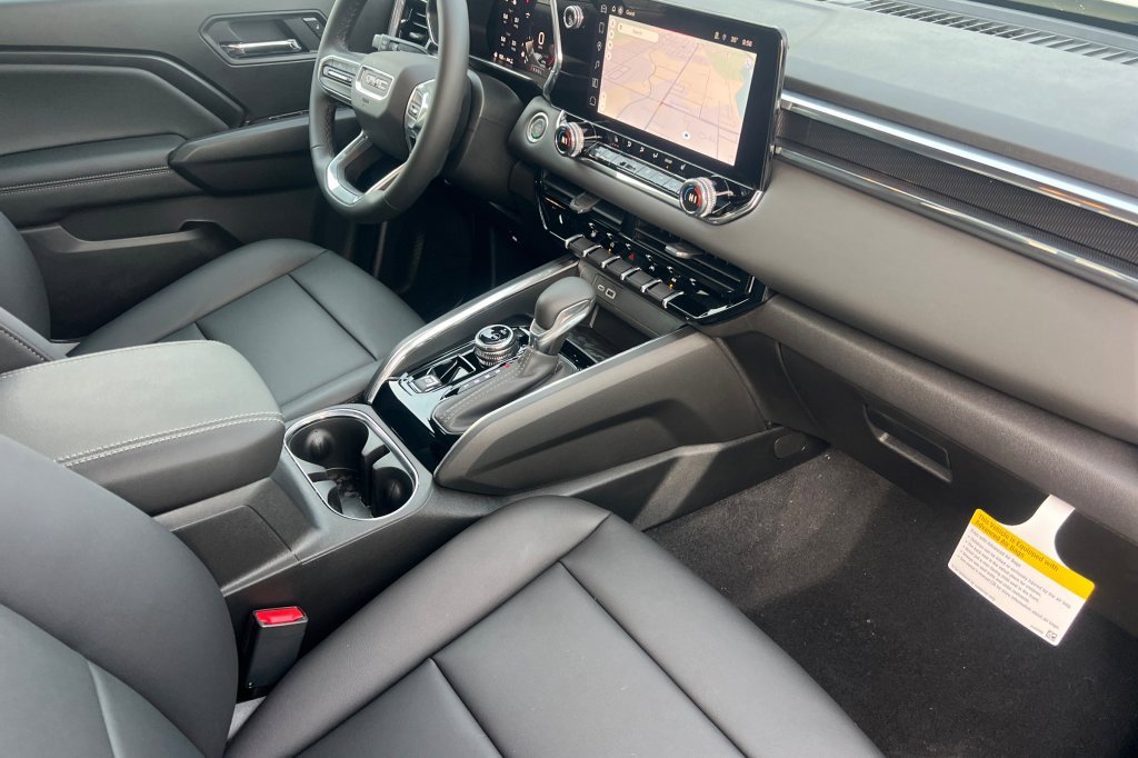 New 2026 GMC Canyon Elevation w/ Convenience Package image 12