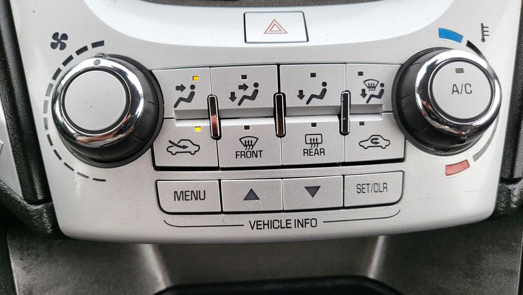 Used 2017 GMC Terrain SLE image 32