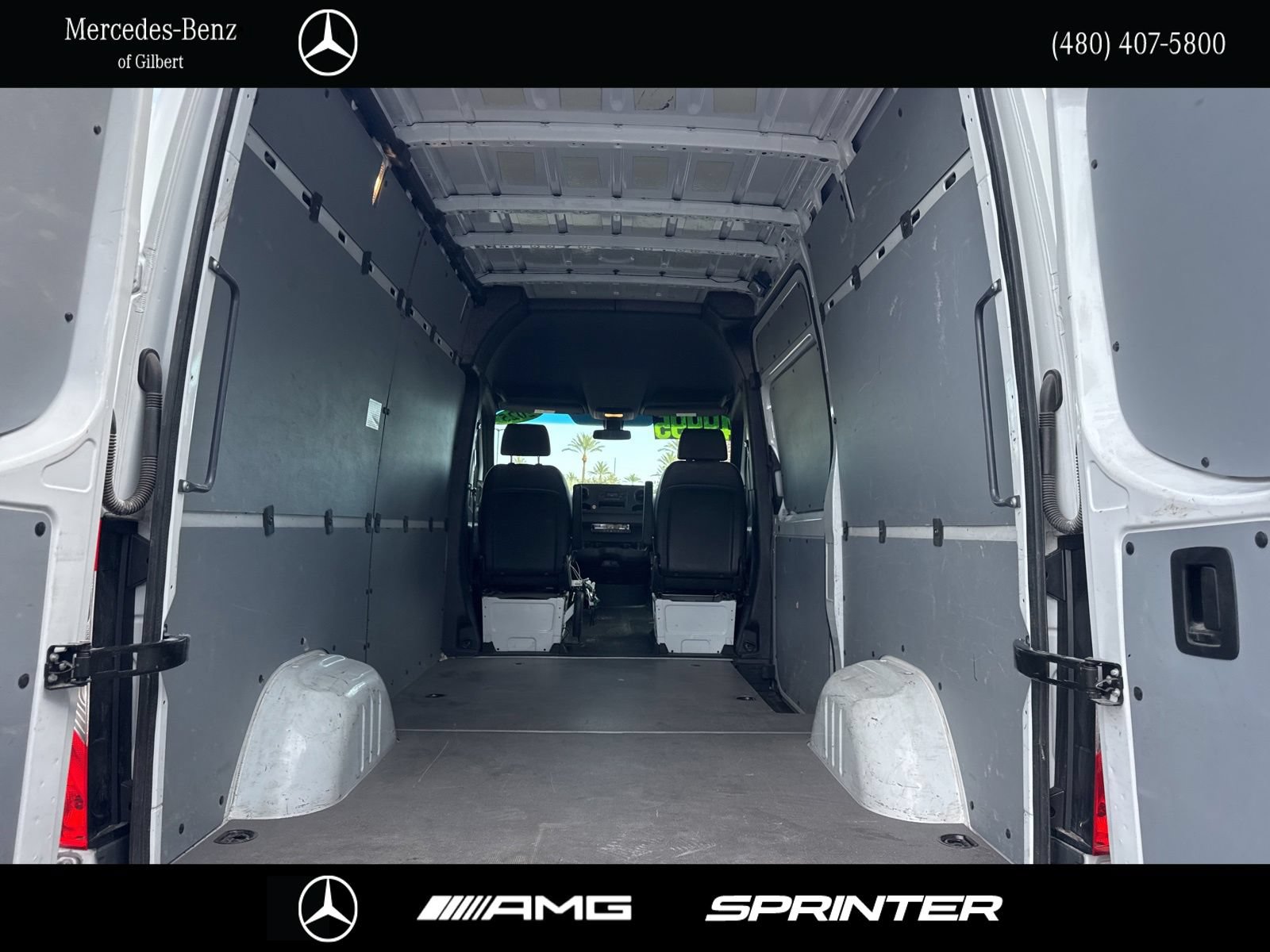 Used 2025 Mercedes-Benz Sprinter 2500 image 8