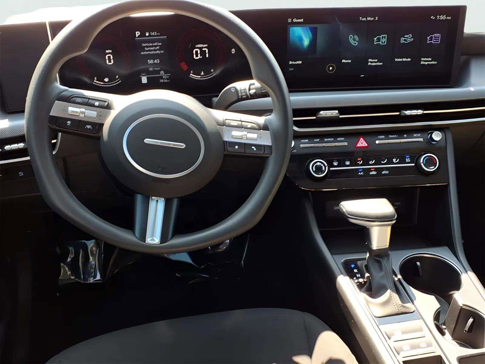 Certified 2025 Hyundai Sonata SE image 10