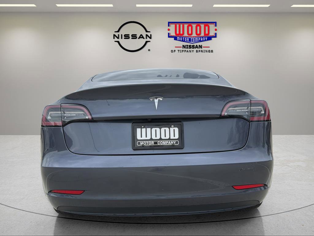 Used 2023 Tesla Model 3 Standard Range image 3