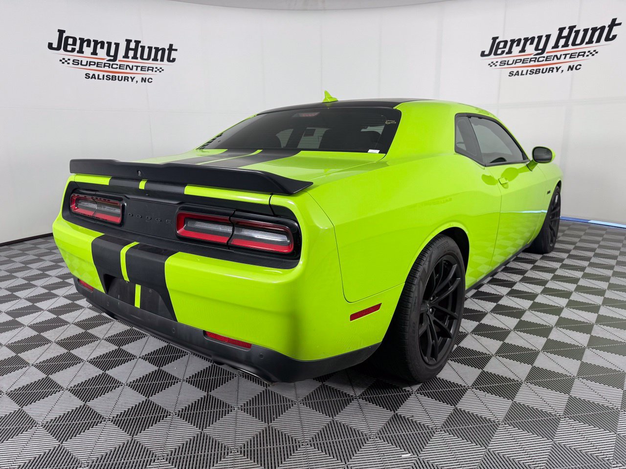 Used 2023 Dodge Challenger R/T w/ Plus Package RWD image 7