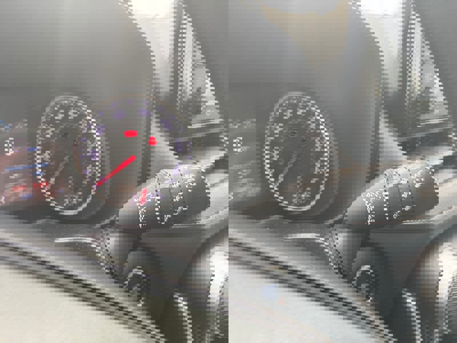 Used 2021 Toyota RAV4 XLE image 18