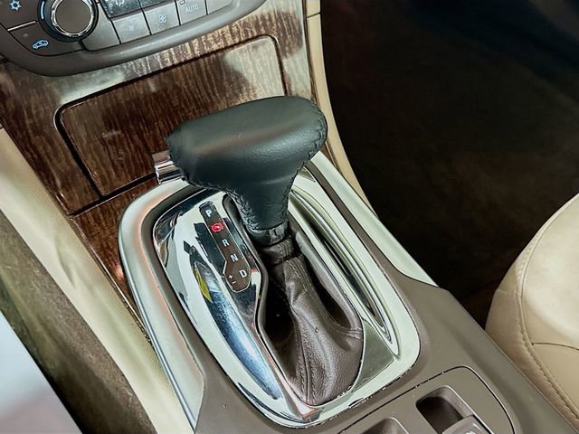 Used 2012 Buick Regal Leather image 16