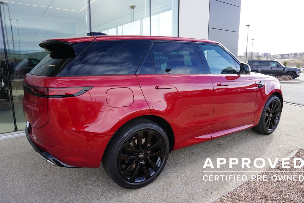 Used 2025 Land Rover Range Rover Sport Dynamic SE AWD/4WD image 4
