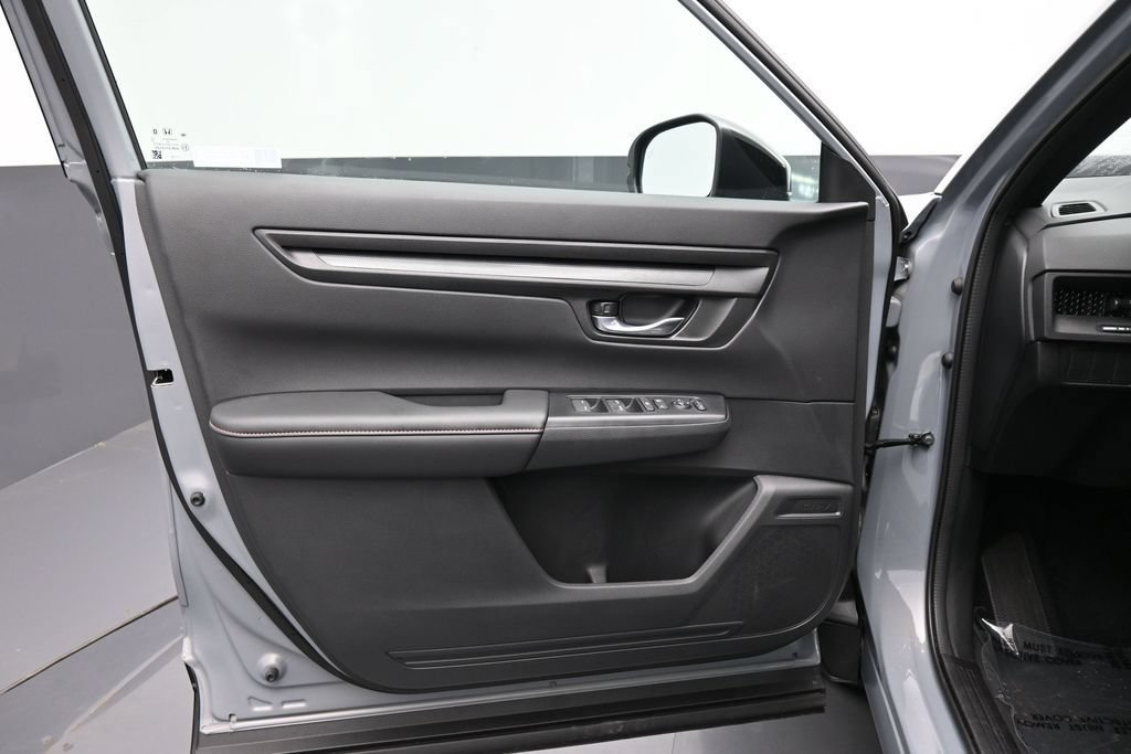 Used 2026 Honda CR-V Sport image 18