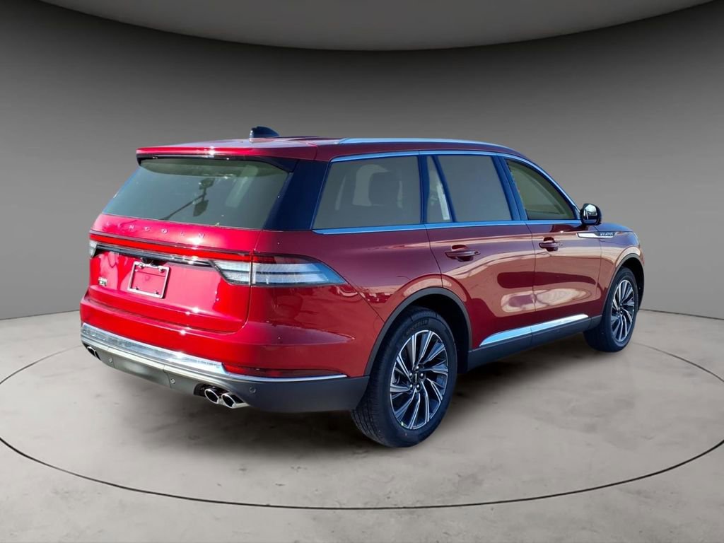 New 2026 Lincoln Nautilus Reserve w/ Jet Appearance Package image 8