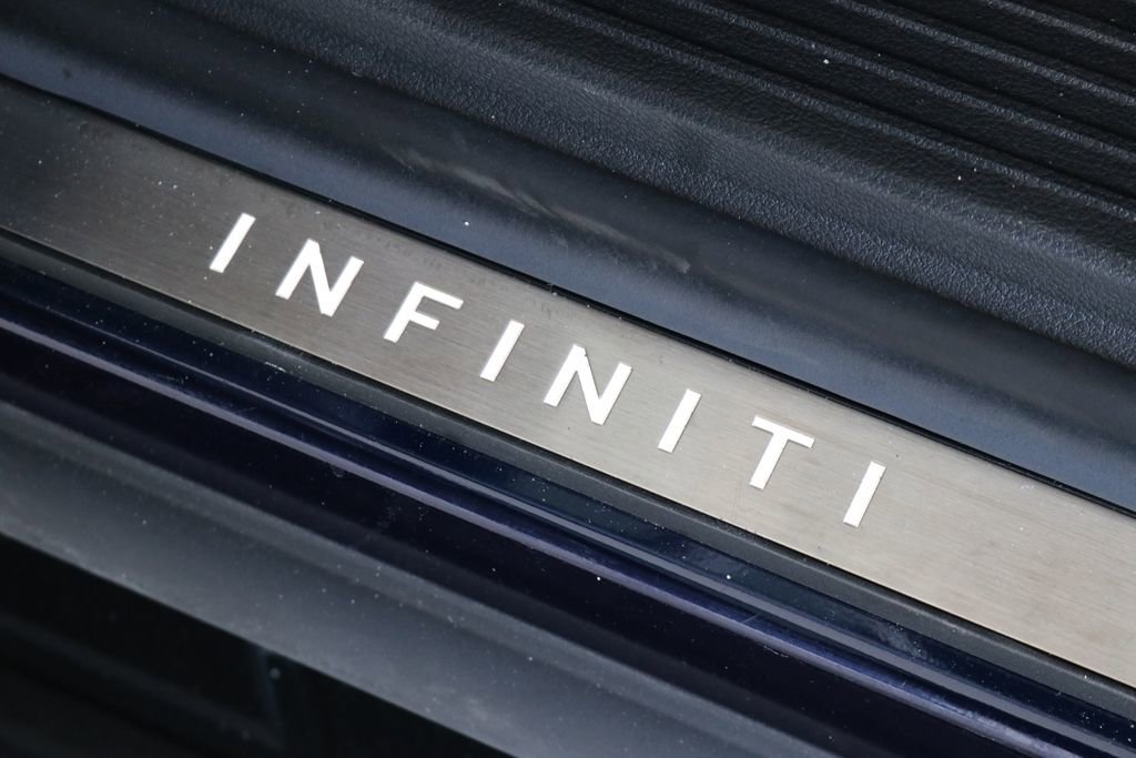 Certified 2025 INFINITI QX80 Sensory image 15