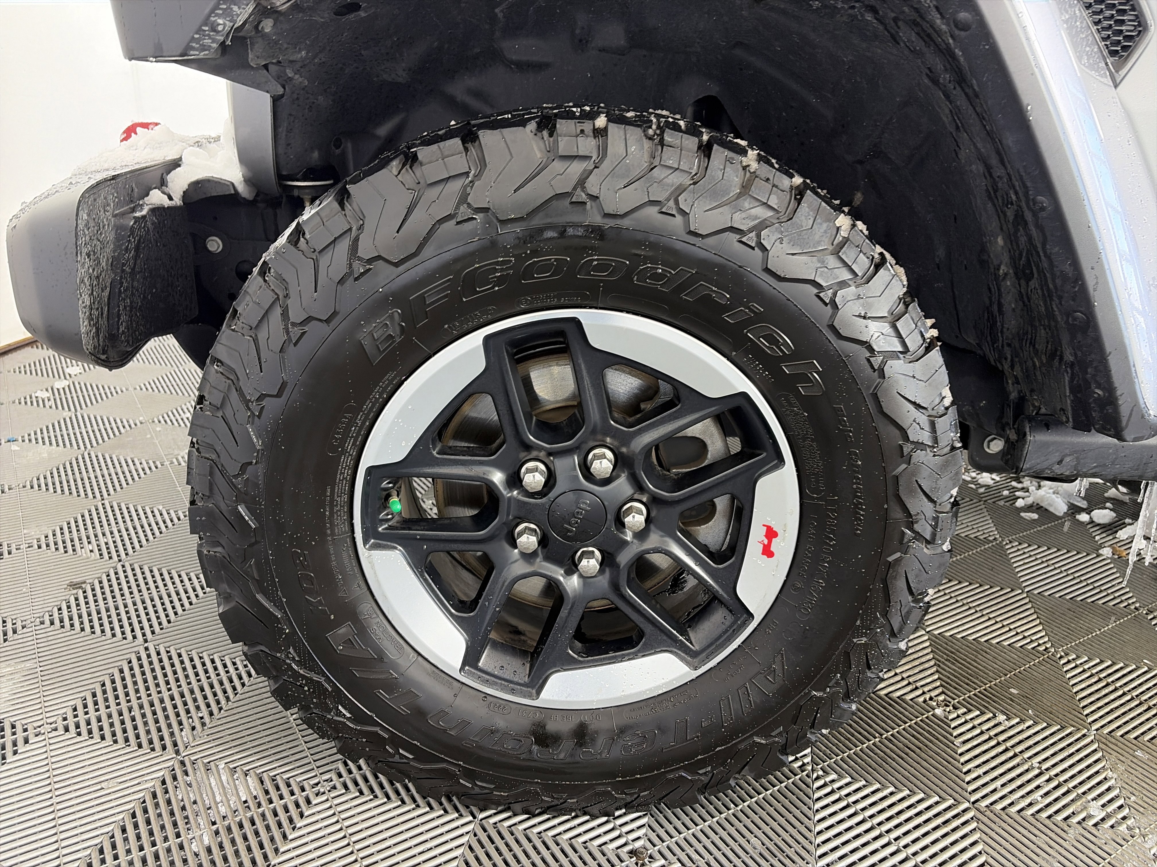 Used 2021 Jeep Wrangler Unlimited Rubicon image 13