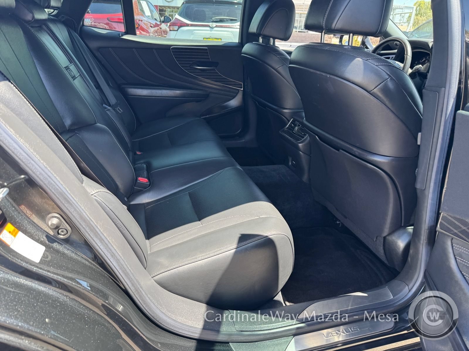 Used 2019 Lexus LS 500 w/ Accessory Package (Z1) RWD image 27