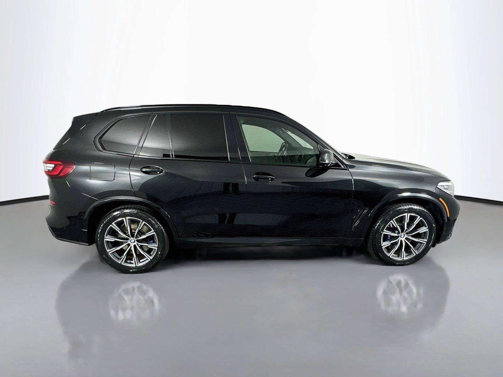 Used 2021 BMW X5 M50i AWD/4WD image 18