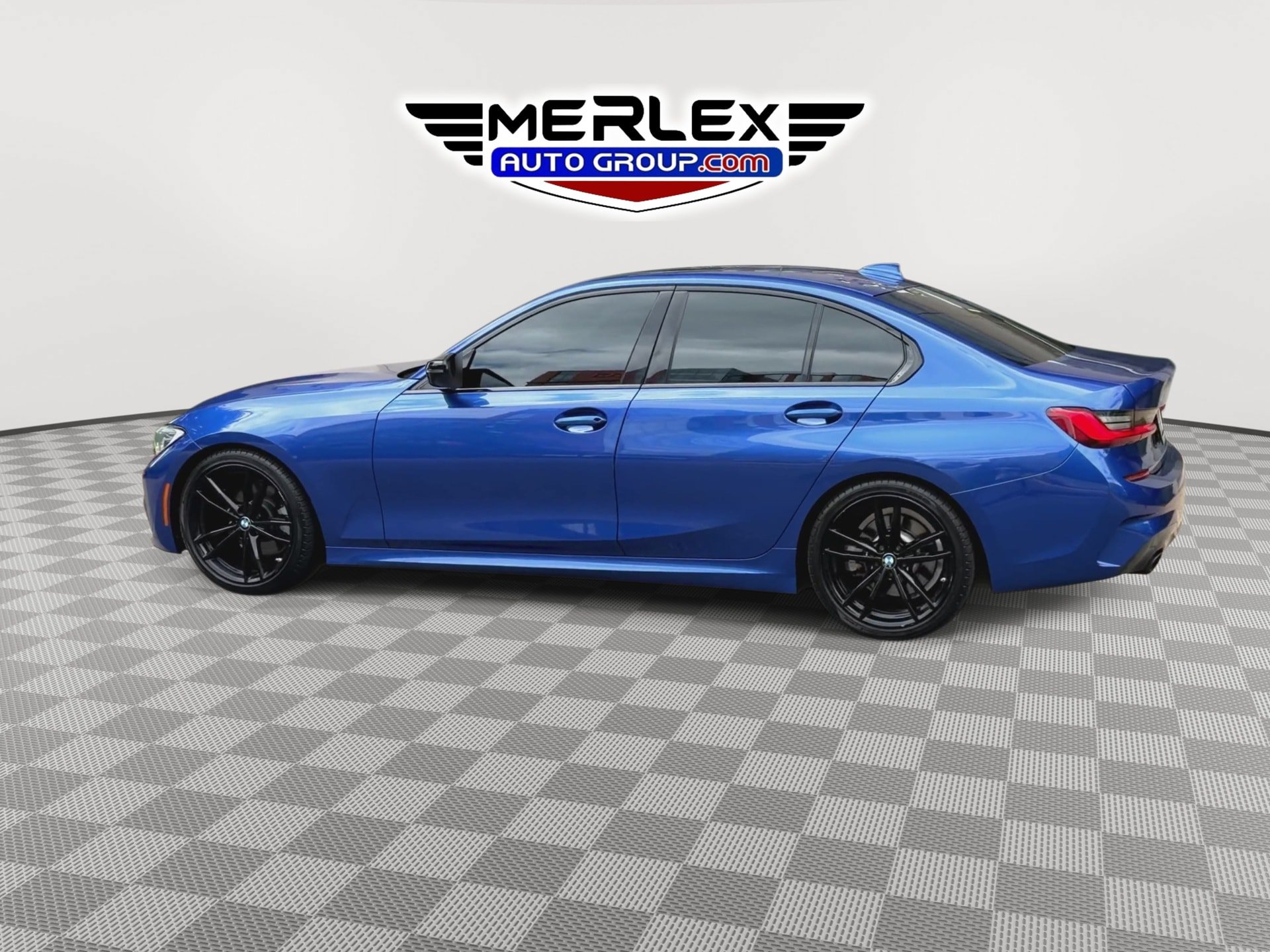 Used 2021 BMW 330i Sedan w/ M Sport Package RWD image 5