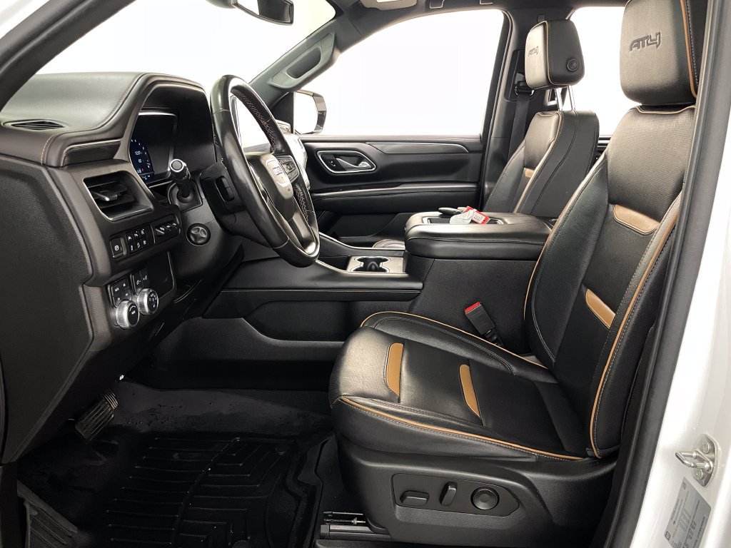 Used 2023 GMC Yukon XL AT4 w/ AT4 Premium Package AWD/4WD image 10