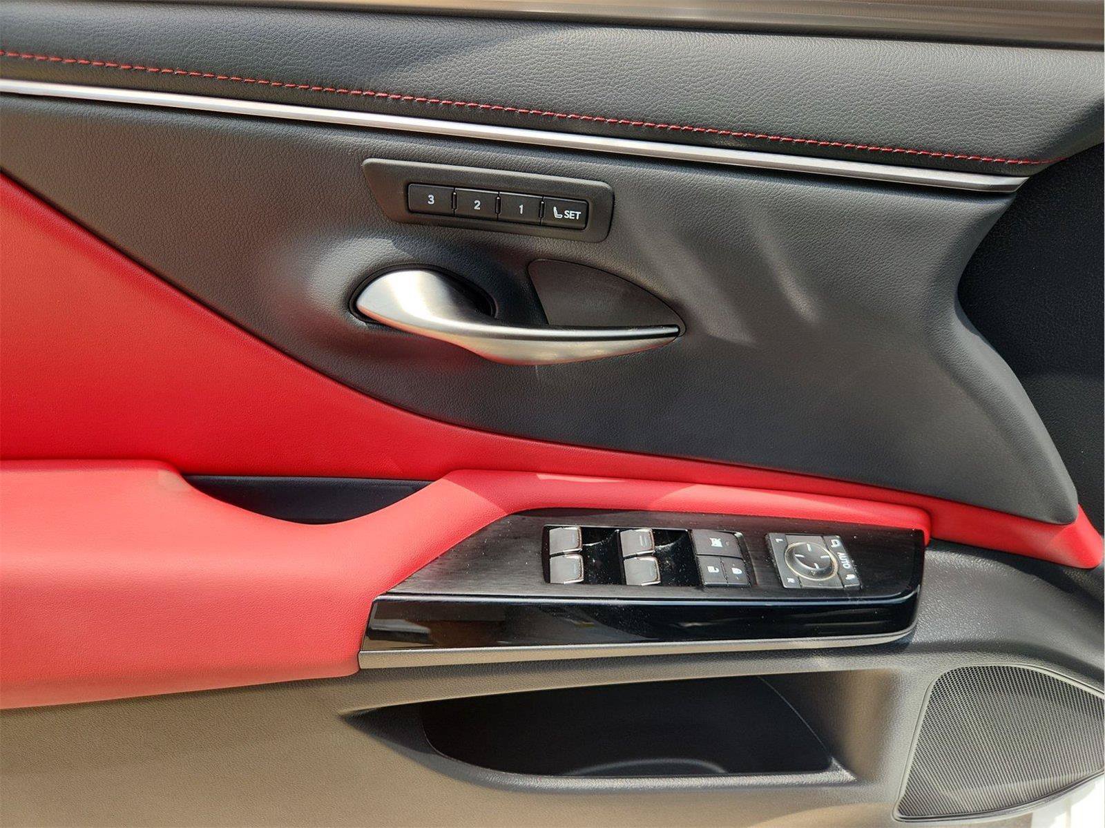 Used 2024 Lexus ES 350 F Sport w/ Accessory Package (Z2) FWD image 23