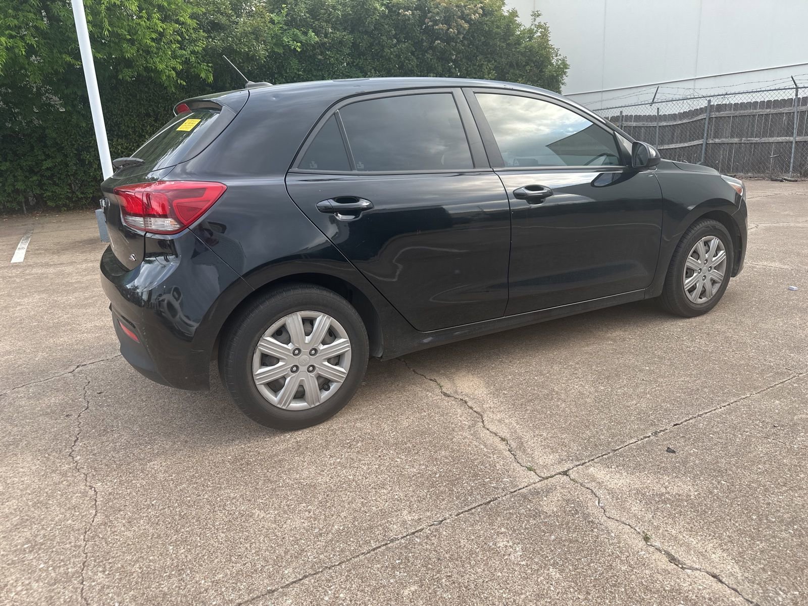 Used 2021 Kia Rio S image 4