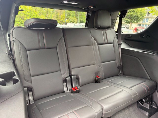 Used 2024 Chevrolet Tahoe RST w/ Luxury Package AWD/4WD image 34
