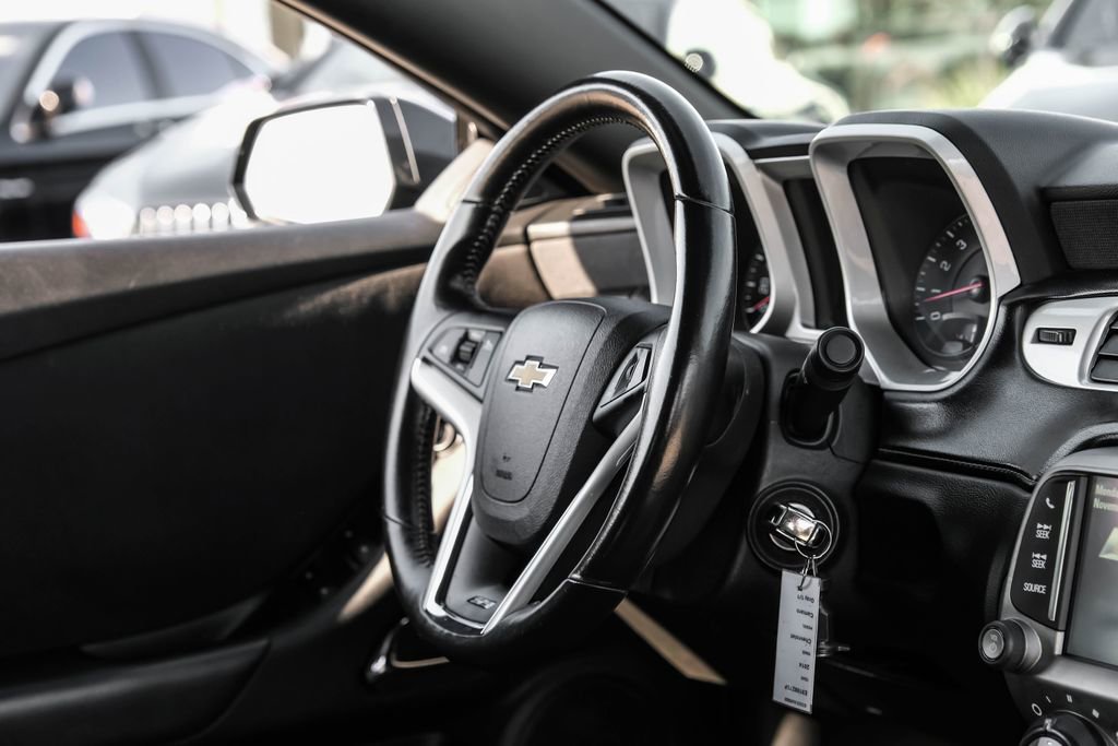 Used 2014 Chevrolet Camaro SS image 12
