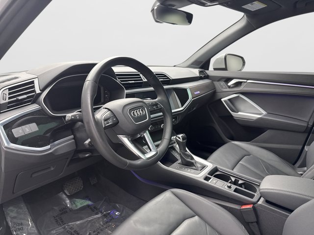 Used 2022 Audi Q3 2.0T Premium Plus w/ Premium Plus Package AWD/4WD image 10