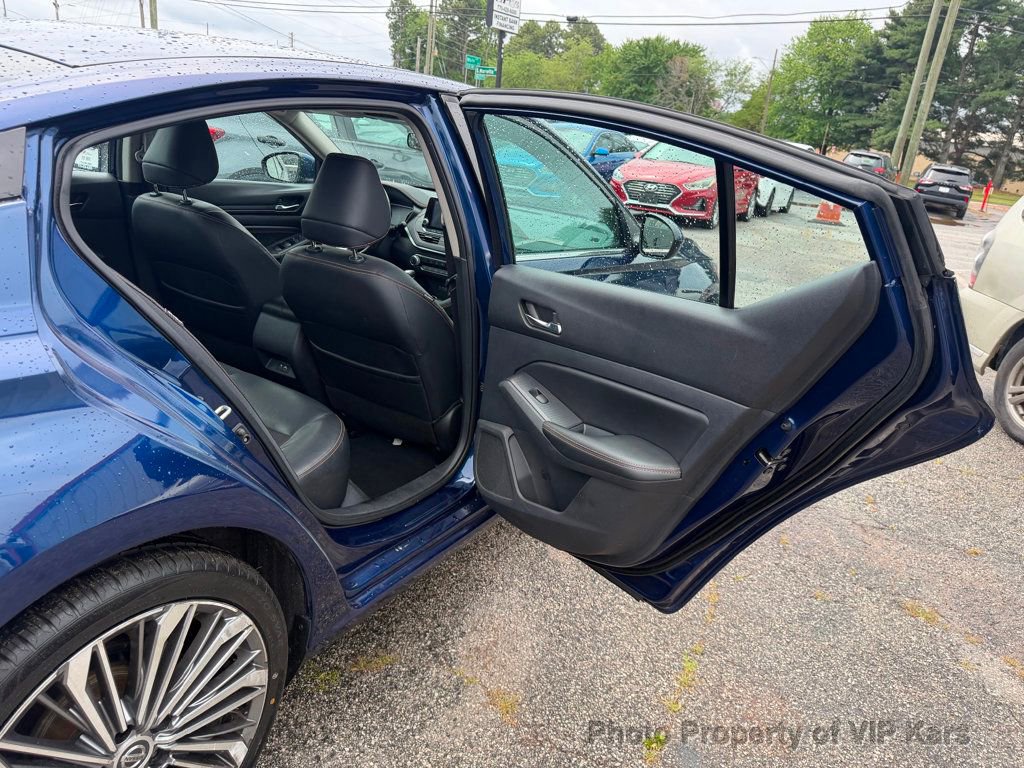 Used 2019 Nissan Altima 2.5 SR FWD image 11