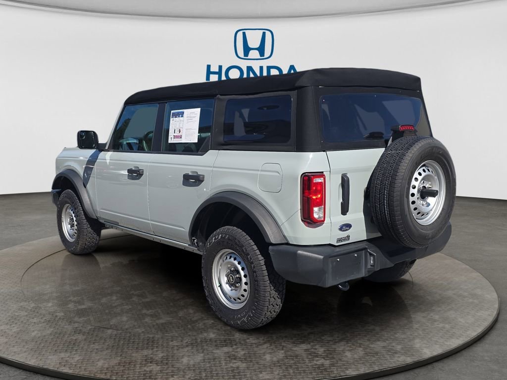 Used 2022 Ford Bronco 4-Door image 3