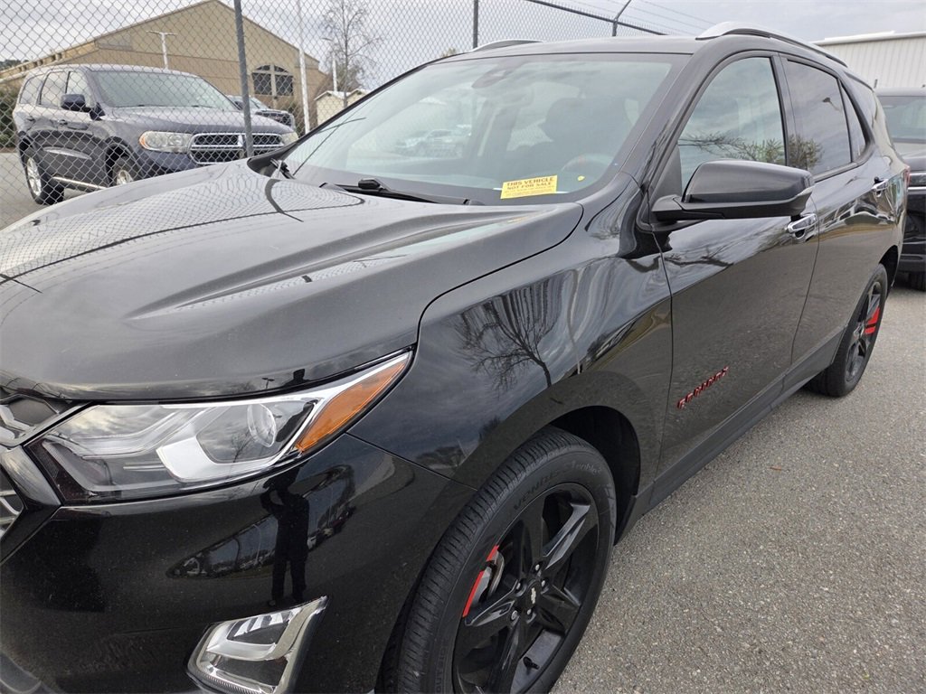 Used 2020 Chevrolet Equinox Premier w/ Premier Redline Edition image 9