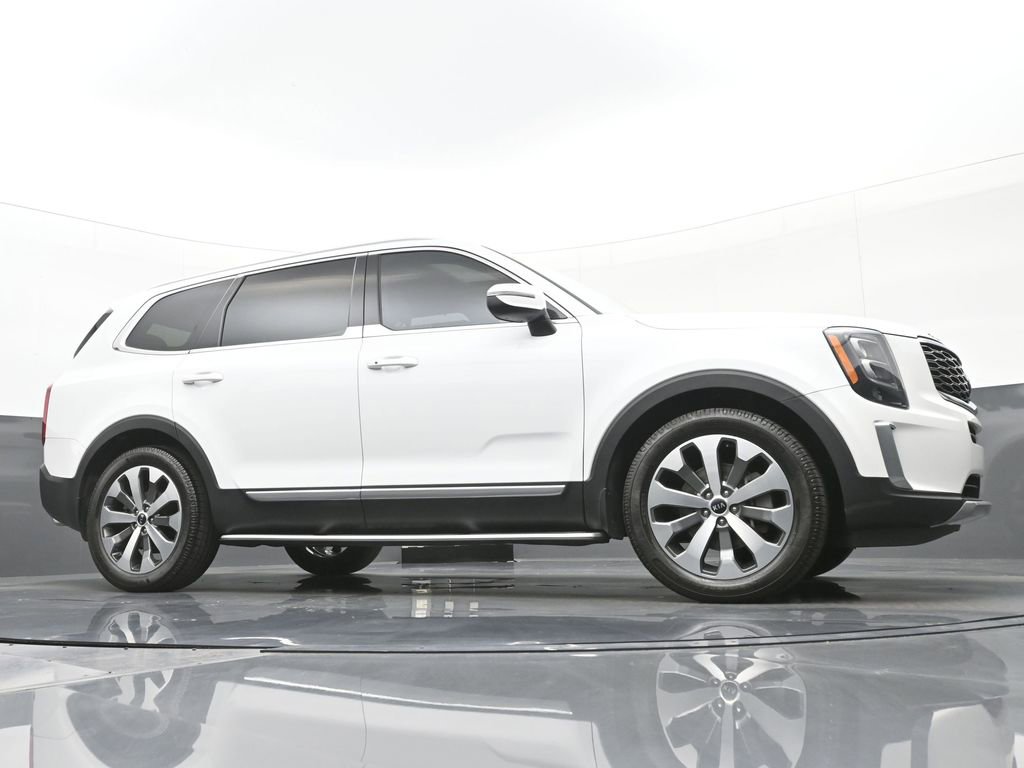 Used 2021 Kia Telluride EX w/ EX Premium Package AWD/4WD image 42