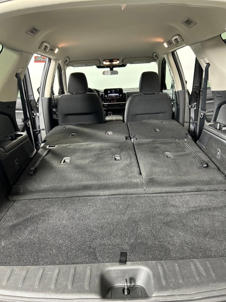 Used 2024 Nissan Pathfinder SV image 21