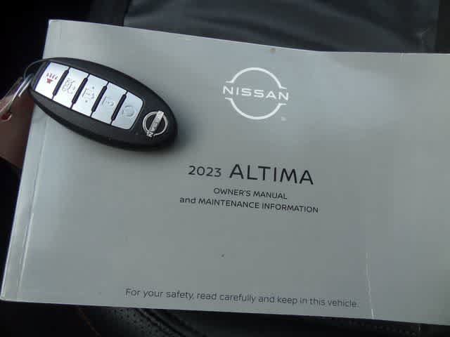 Used 2023 Nissan Altima 2.5 SR FWD image 37