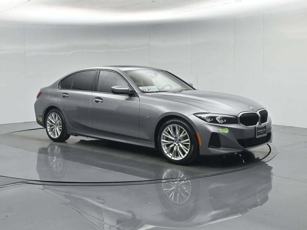 Used 2023 BMW 330e w/ Convenience Package RWD image 7