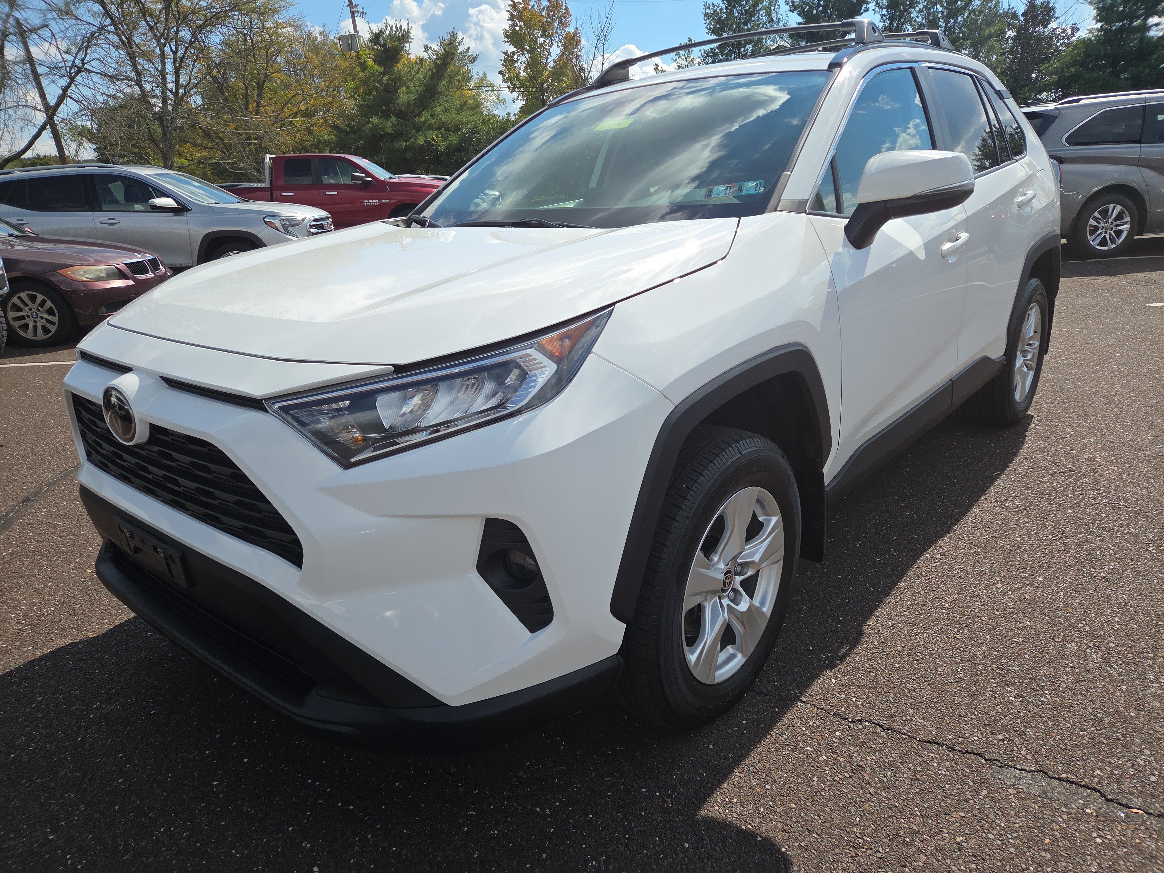 Certified 2021 Toyota RAV4 XLE w/ XLE Grade Weather Package AWD/4WD image 7