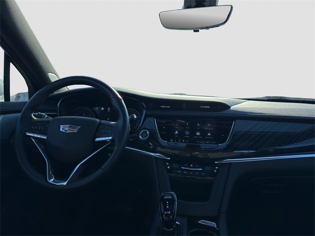 Used 2024 Cadillac XT6 Premium Luxury w/ Technology Package image 14
