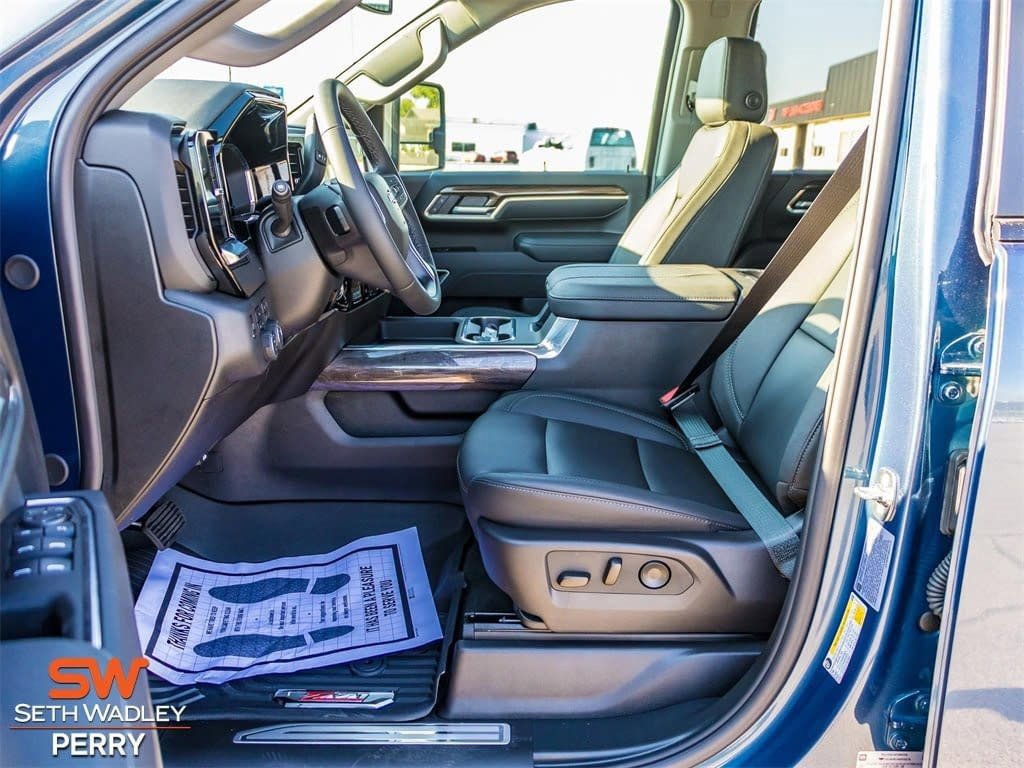 New 2025 Chevrolet Silverado 2500 LT w/ Trail Boss Package image 30