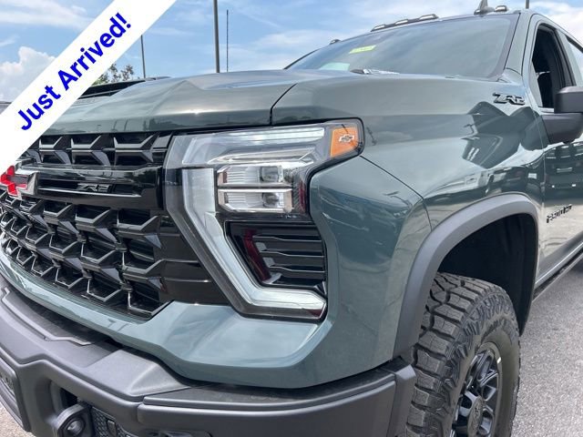 New 2026 Chevrolet Silverado 2500 ZR2 w/ ZR2 Bison Edition AWD/4WD image 9